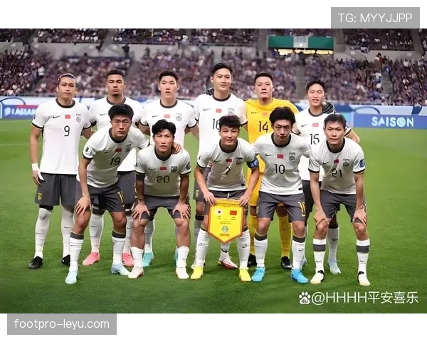 中国足球迎新挑战:对阵日本,拼搏精神成焦点 中国足球迎新挑战:对阵日本,拼搏精神成焦点