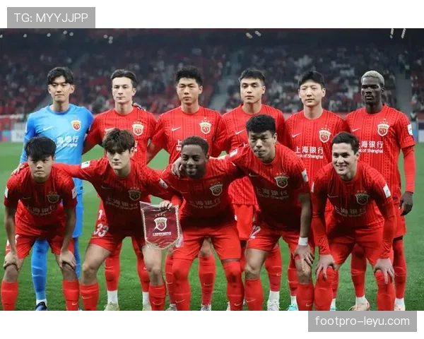 中超新赛季揭幕,豪门球队表现稳健,争冠形势愈发紧张 中超新赛季揭幕,豪门球队表现稳健,争冠形势愈发紧张