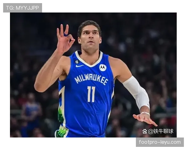 布鲁克·洛佩斯利用高位挡拆拉开空间提升投篮效率明显